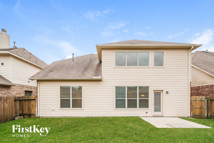 Building Photo - 21324 Kings Guild Ln