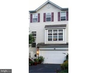 Building Photo - 201 Yorktown Ct