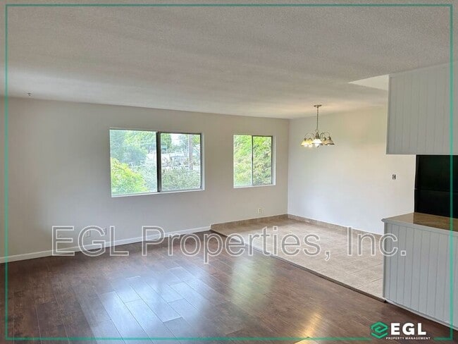 Building Photo - 14727 Prairie Ave