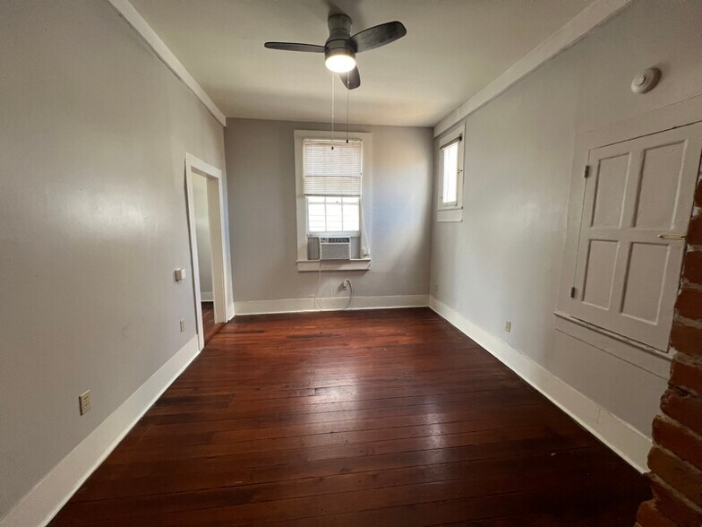 Building Photo - 2020-2022 Camp St