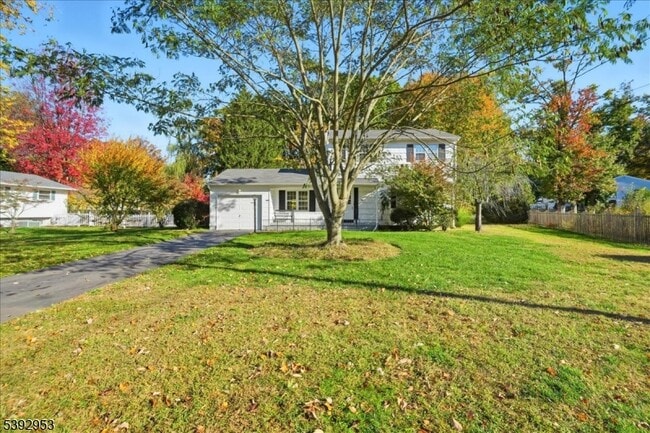 Building Photo - 35 Brooktree Rd