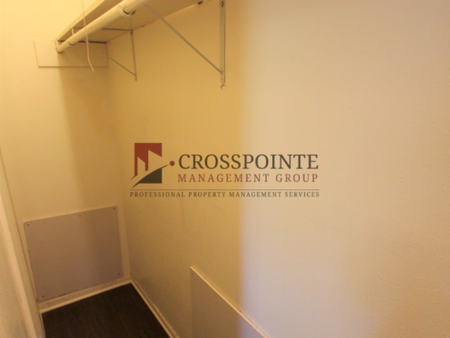 Building Photo - COMING SOON! 2 Bedroom 1 Bath Duplex in West Tyler!