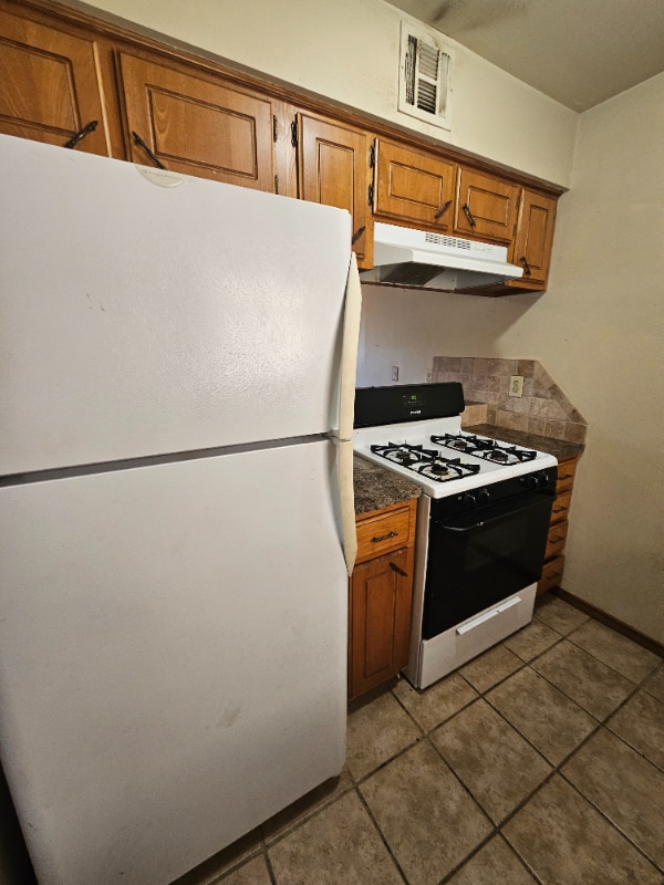 Building Photo - 211 N Grace St