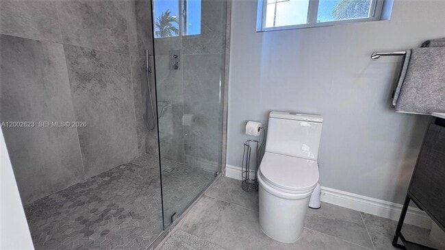 Building Photo - 903 NE 27th Ave