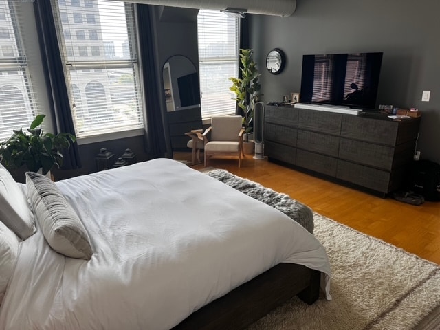 Master Bedroom - 210 South St