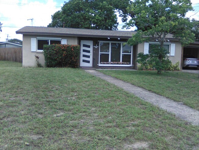 house apartment - 4500 Swift Ave