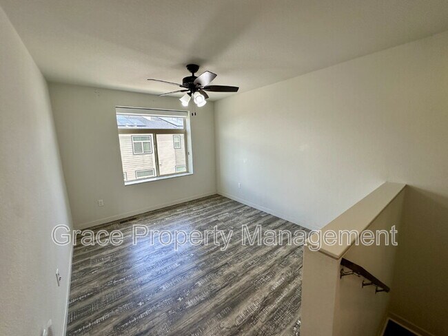 Building Photo - 10051 Belvedere Cir