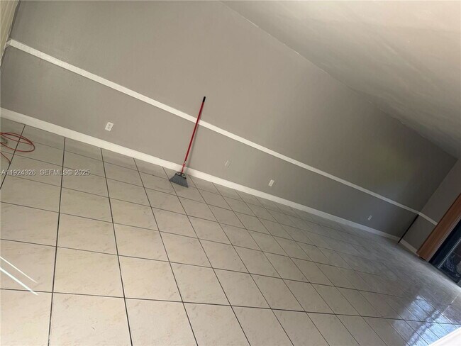 Building Photo - 2029 NW 59th Terrace