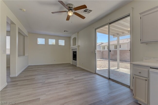 Building Photo - 10009 Cambridge Blue Ave