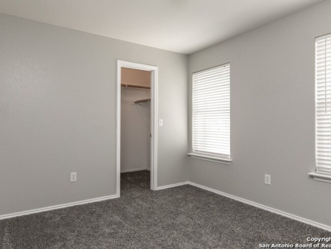 Building Photo - Spacious 5BR Home in NW San Antonio | Deck, High Ceilings & Prime Alamo Ranch Location