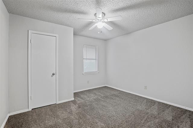 Building Photo - 135 Prairie Creek Cir