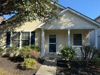 Building Photo - 8282 Mira St