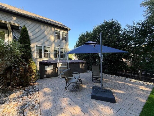 Building Photo - 1616 Doubles Ct