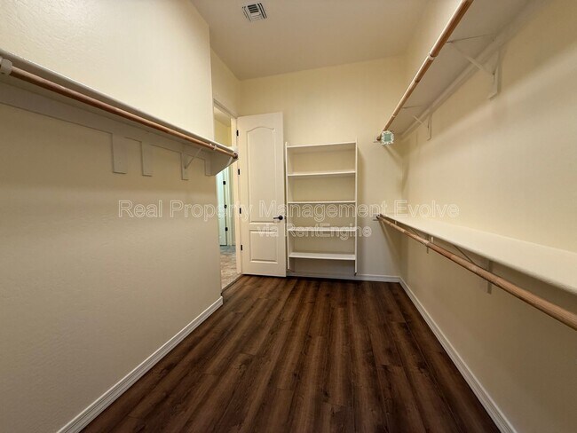 Building Photo - 20508 W Carlton Manor