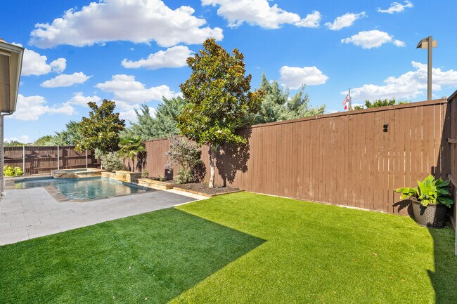 Building Photo - 7944 Cherry Springs Ct