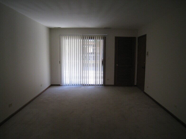 Building Photo - 158 N Brockway St