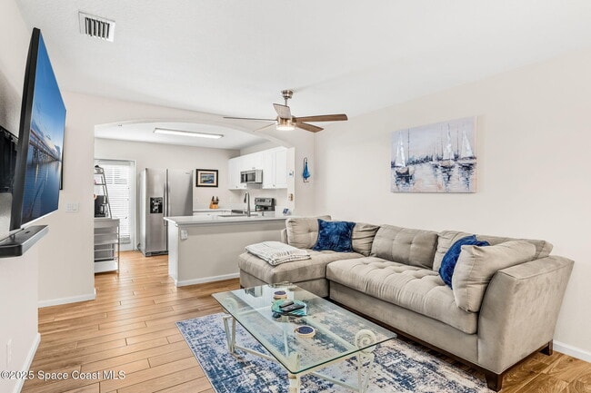 Building Photo - 1030 Luminary Cir