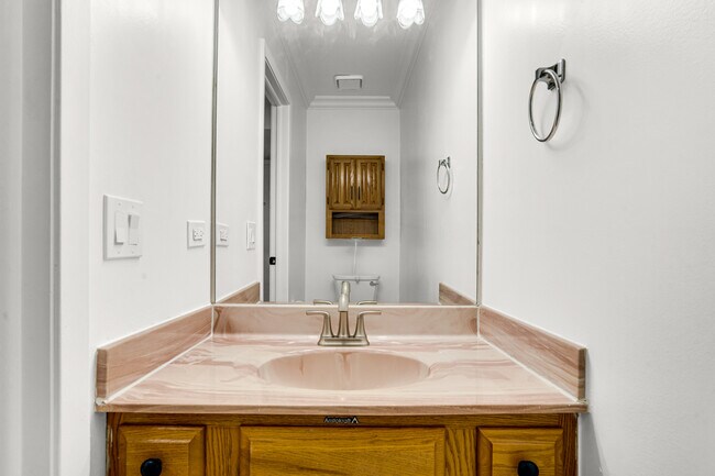 Building Photo - 133 White Branch Ct S