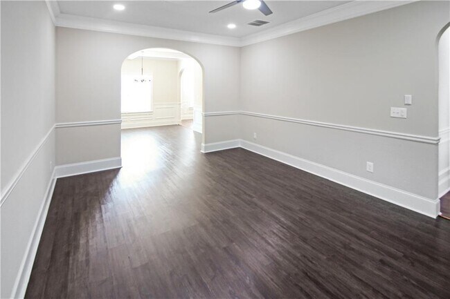 Building Photo - 1307 Clarecastle Ln