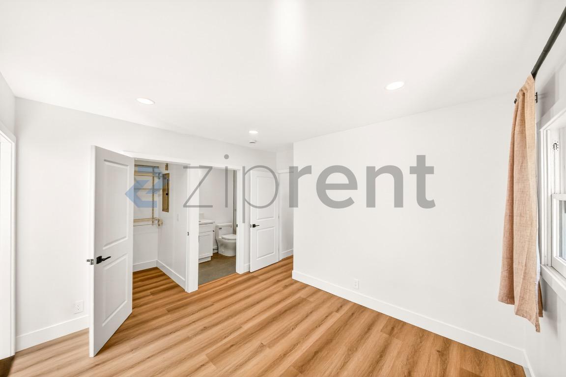 Building Photo - 854 Orange Ave