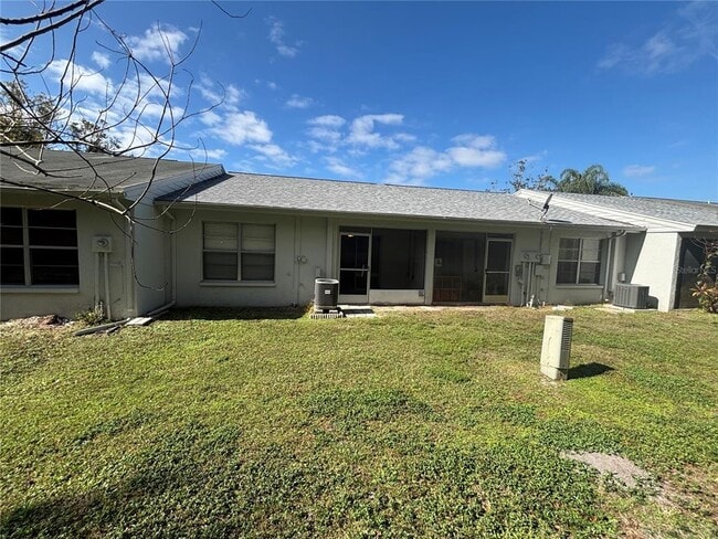 Building Photo - 2850 Westmoreland Ct