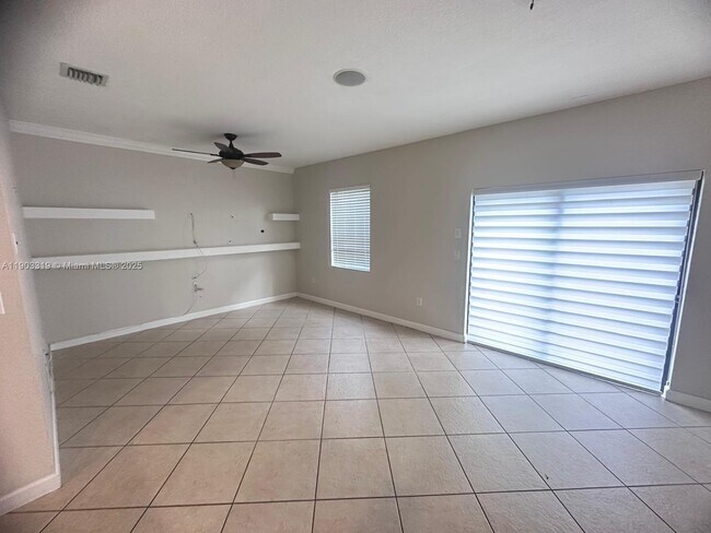 Building Photo - 15440 SW 119th Terrace