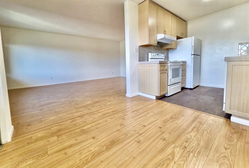 Building Photo - 3117 Bagley Ave