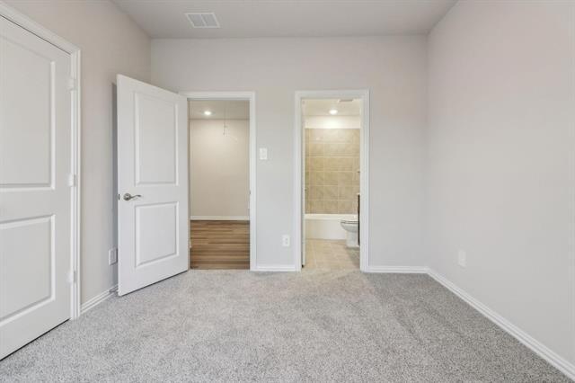 Building Photo - 711 Easthill Dr