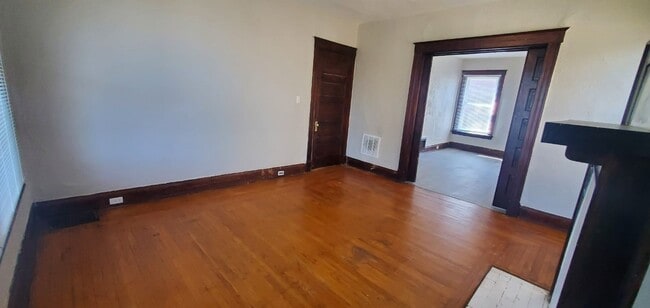 Building Photo - 1527 Dixmont Ave