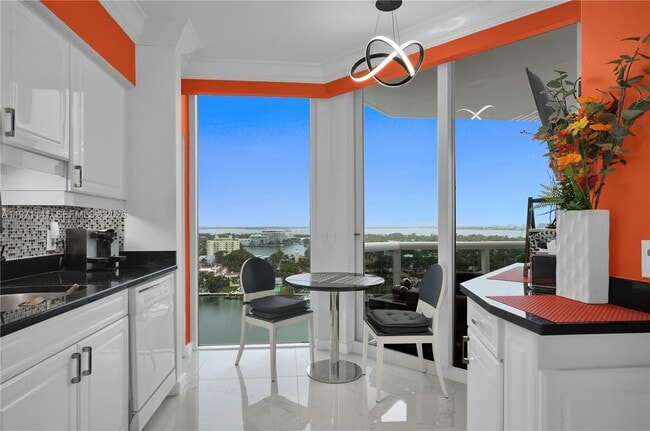 Building Photo - 4775 Collins Ave