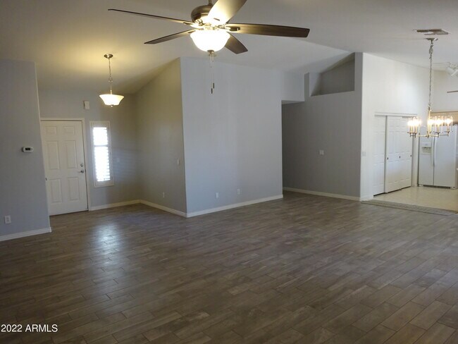 Building Photo - 6085 W Audrey Ln