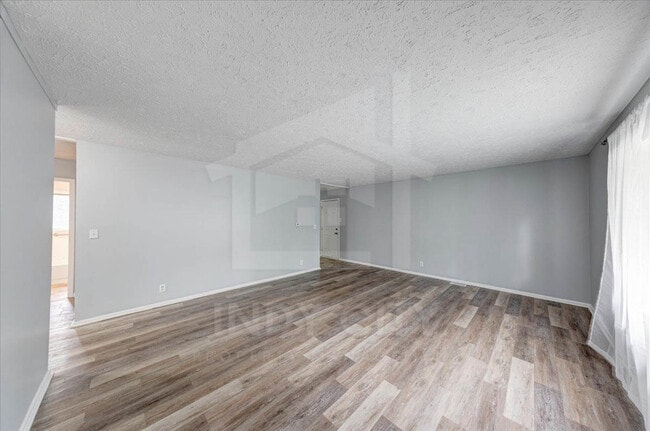 Building Photo - 4007 Downes Dr