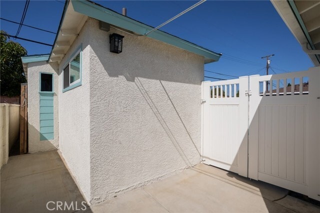 Building Photo - 11801 Rexford Rd