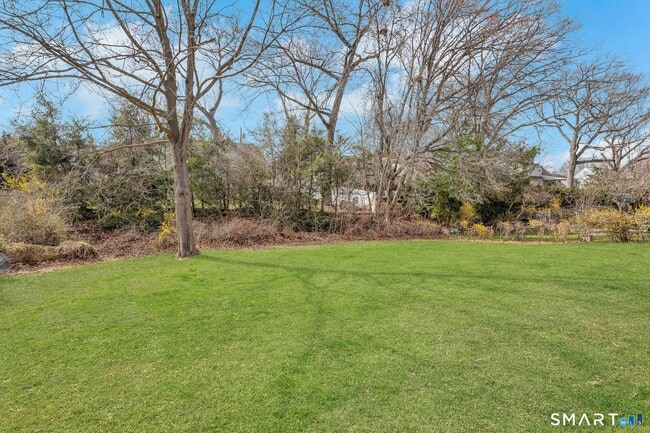 Building Photo - 25 Quinsey Dr