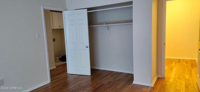 Building Photo - 14 S Indian Valley Ct