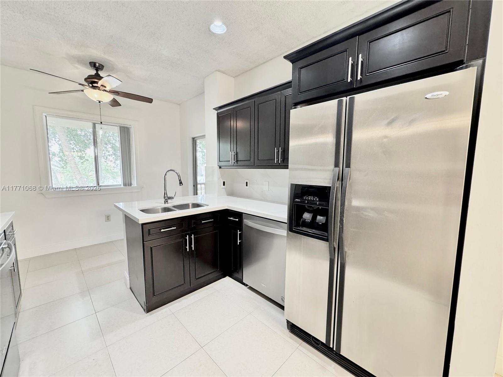 Building Photo - 16320 Malibu Dr