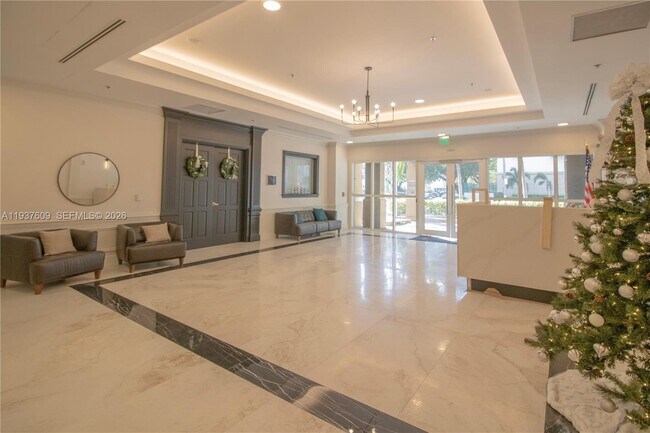 Building Photo - 2665 SW 37th Ave