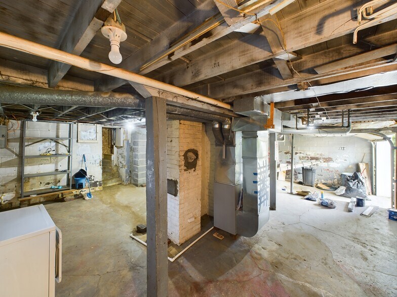 Building Photo - 103 Euclid Ave
