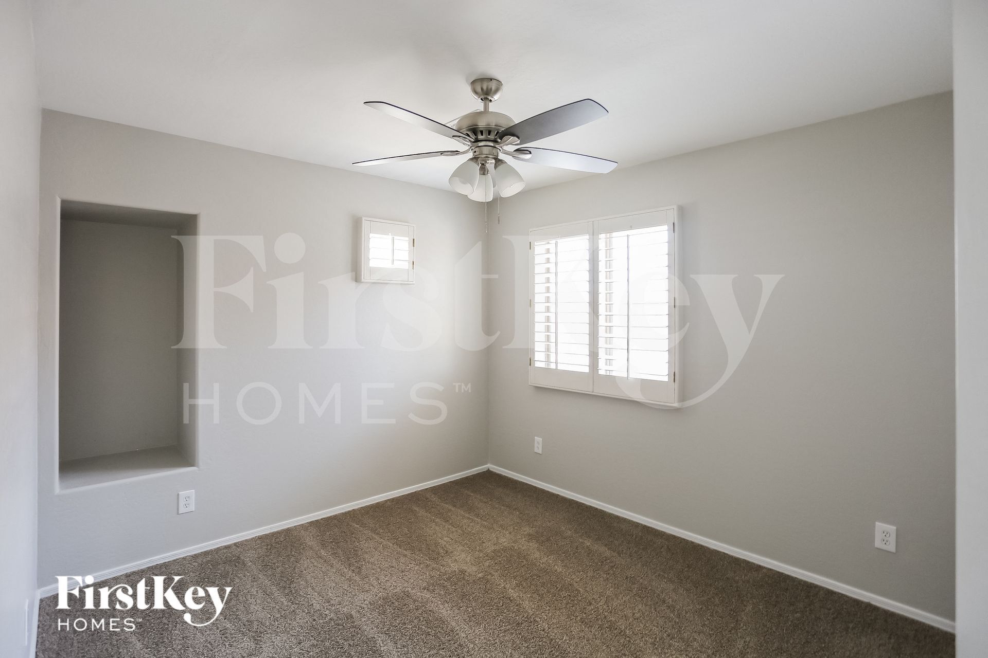 Building Photo - 15874 W Mohave St