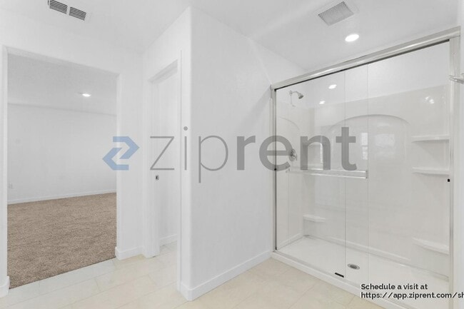 Building Photo - 10365 Bayson Wy