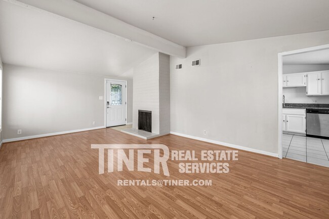 Building Photo - 8968 Talisman Dr