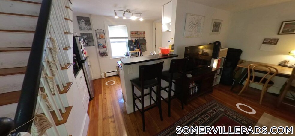 Building Photo - 10 Smith Ave