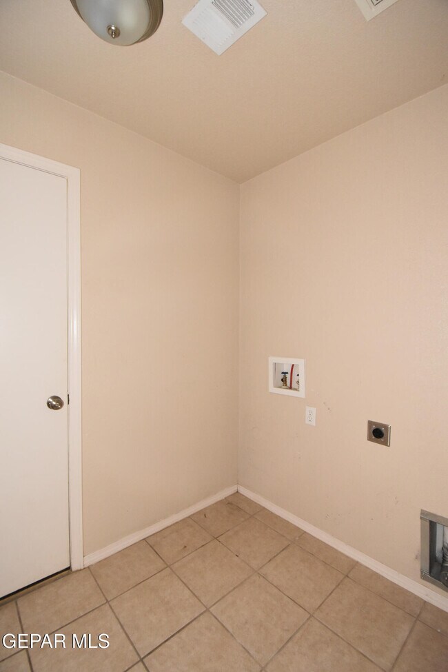 Building Photo - 7313 Brick Dust St