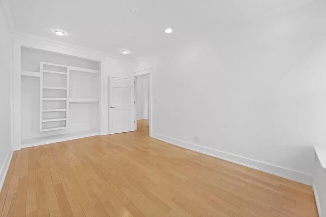 Building Photo - 44-14 Newtown Rd