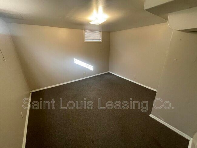 Building Photo - 8356 Elmore Ave