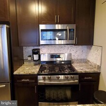 Building Photo - 11801 Rockville Pike