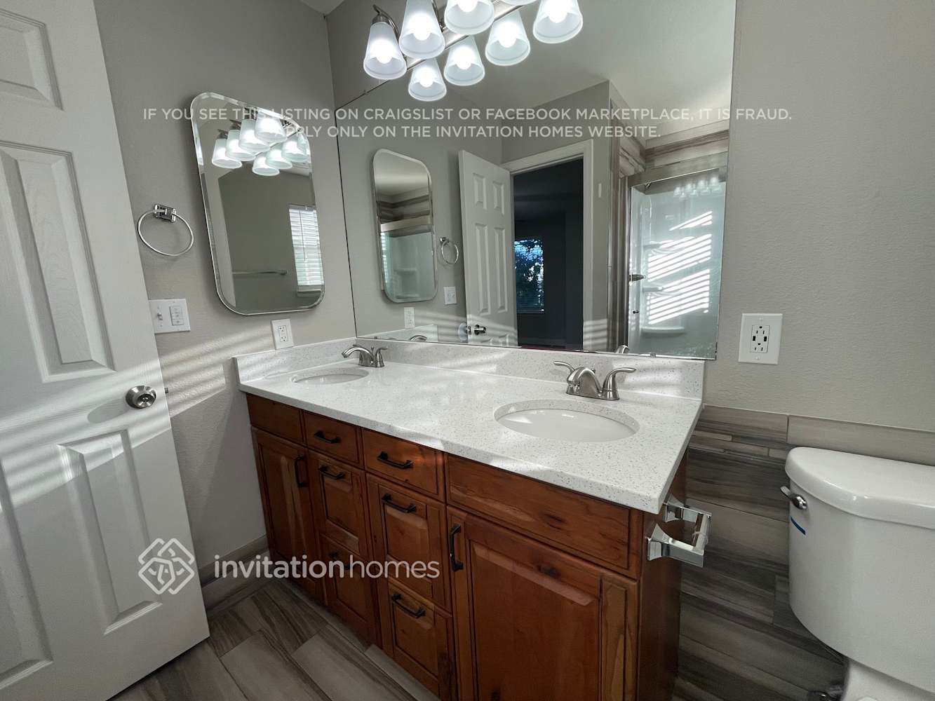 Building Photo - 10523 Hyacinth Pl