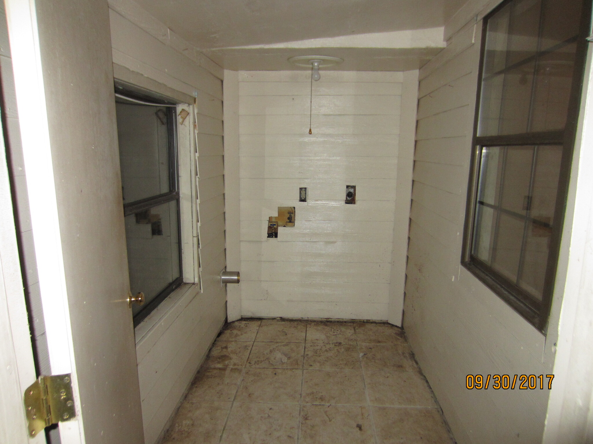 Building Photo - 2325 Tina Dr