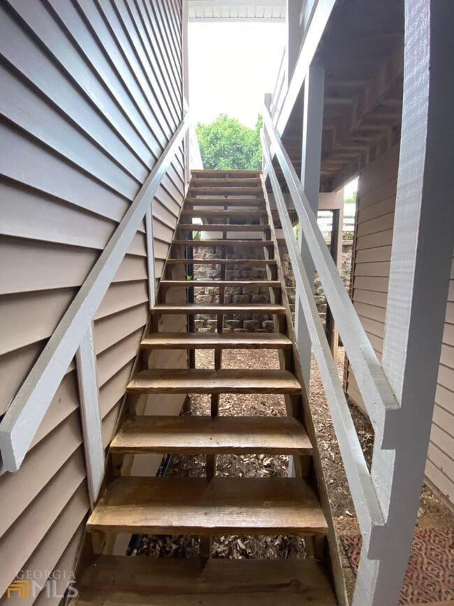 Building Photo - 279 Quail Run