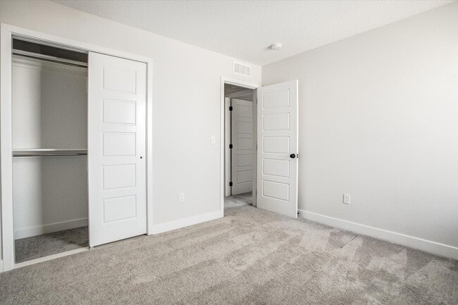 Building Photo - 3744 SW Maryville Pl